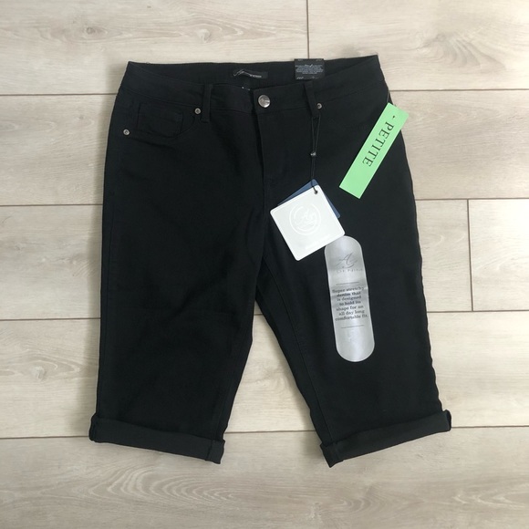 NWT A3 Denim Black Capris Size 14P - Picture 2 of 11